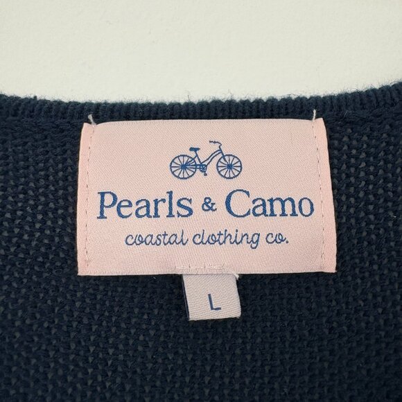 Pearls & Camo Palm Beach Sweater Size L Navy White Lightweight Cotton V-neck - Picture 4 of 6